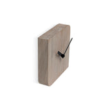 Natuhr Wanduhr Tischuhr - Ührle - Kleine Holzuhr aus massivem Eichenholz im modernen skandinavischen Stil - Eiche geölt - www.wanduhr.de