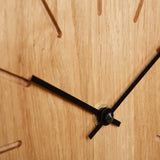 Minimalistische Tisch- und Wanduhr aus massivem Holz - Beam - Natuhr® - www.wanduhr.de