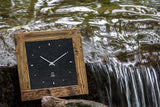 Wanduhr Scheune - Altholz Fichte sonnenverbrannt - Filz - Natuhr Ⓡ - www.wanduhr.de