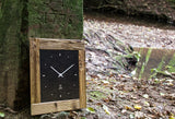 Wanduhr Scheune - Altholz Fichte sonnenverbrannt - Filz - Natuhr Ⓡ - www.wanduhr.de
