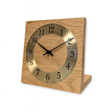 Natuhr Tischuhr Eiche Holz - Knick - Massivholz Design - goldener Metall Zahlenreif