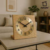 Natuhr Tischuhr Eiche Holz - Knick - Massivholz Design - goldener Metall Zahlenreif
