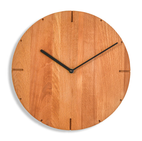 Moderne Holzwanduhr aus massivem Holz - Solide - Natuhr® - www.wanduhr.de