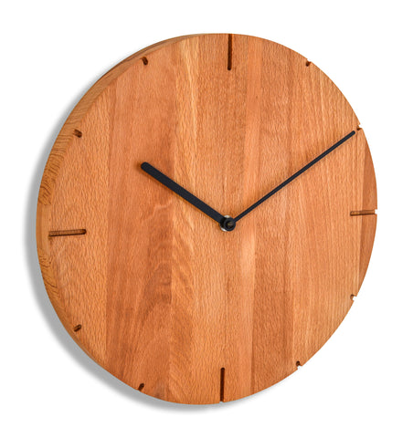 Moderne Holzwanduhr aus massivem Holz - Solide - Natuhr® - www.wanduhr.de