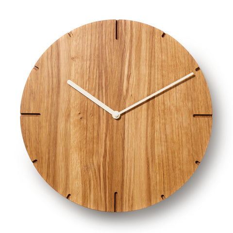 Moderne Holzwanduhr aus massivem Holz - Solide - Natuhr® - www.wanduhr.de