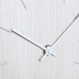 Minimalistische Tisch- und Wanduhr aus massivem Holz - Beam - Natuhr® - www.wanduhr.de