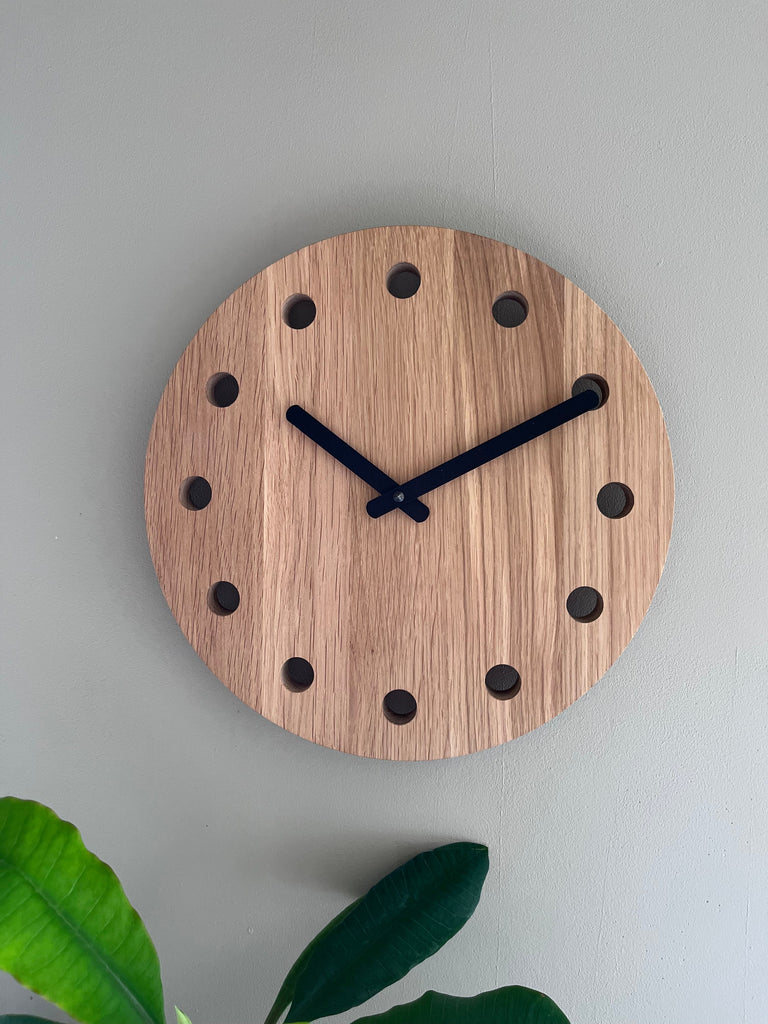 Wanduhr Eiche Modern