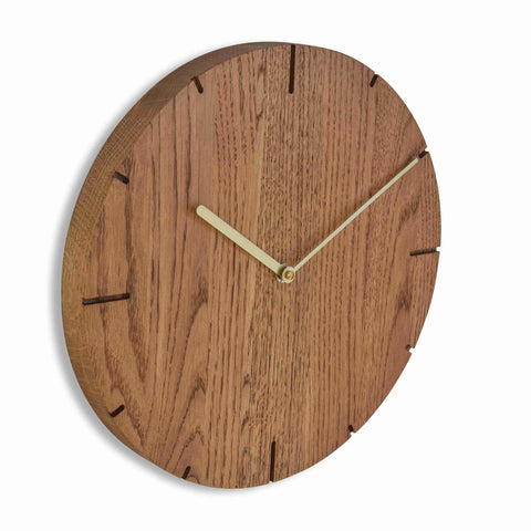 Moderne Holzwanduhr aus massivem Holz - Solide - Natuhr® - www.wanduhr.de